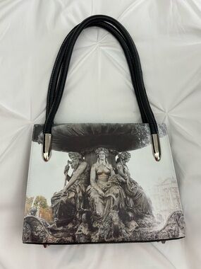 Unbranded Black & White (w/subtle color) Fountain Print Shoulder Bag, EUC